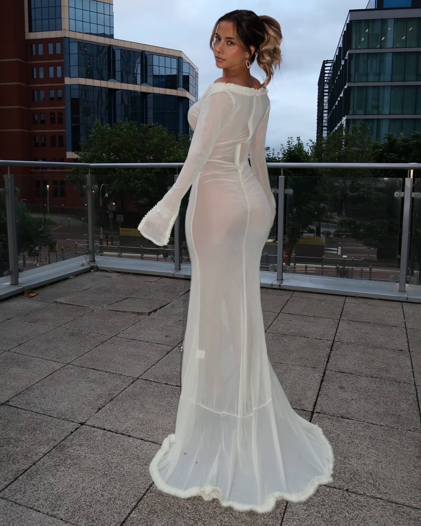 What do you think of the dress 🤍🕊️