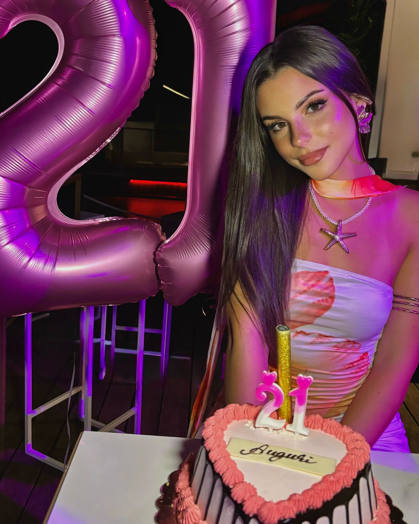 𝐂𝐡𝐚𝐩𝐭𝐞𝐫 𝟐𝟏. 🩷