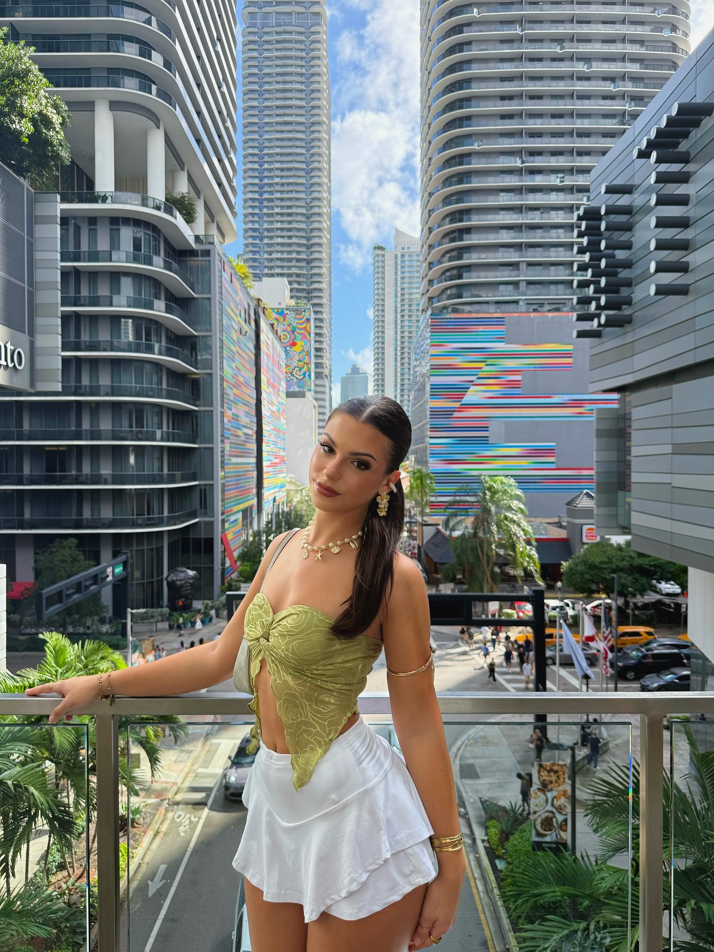 𝐥𝐢𝐯𝐢𝐧𝐠 𝐦𝐲 𝐩𝐨𝐬𝐭𝐜𝐚𝐫𝐝 𝐥𝐢𝐟𝐞🌴