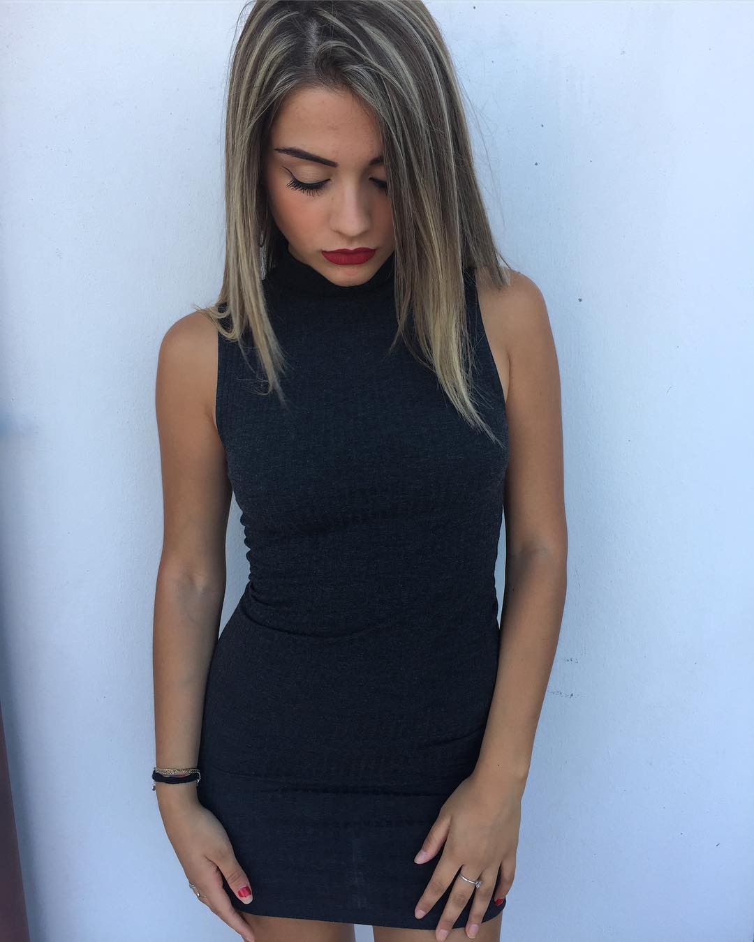 Que la noche solamente comienza.👄