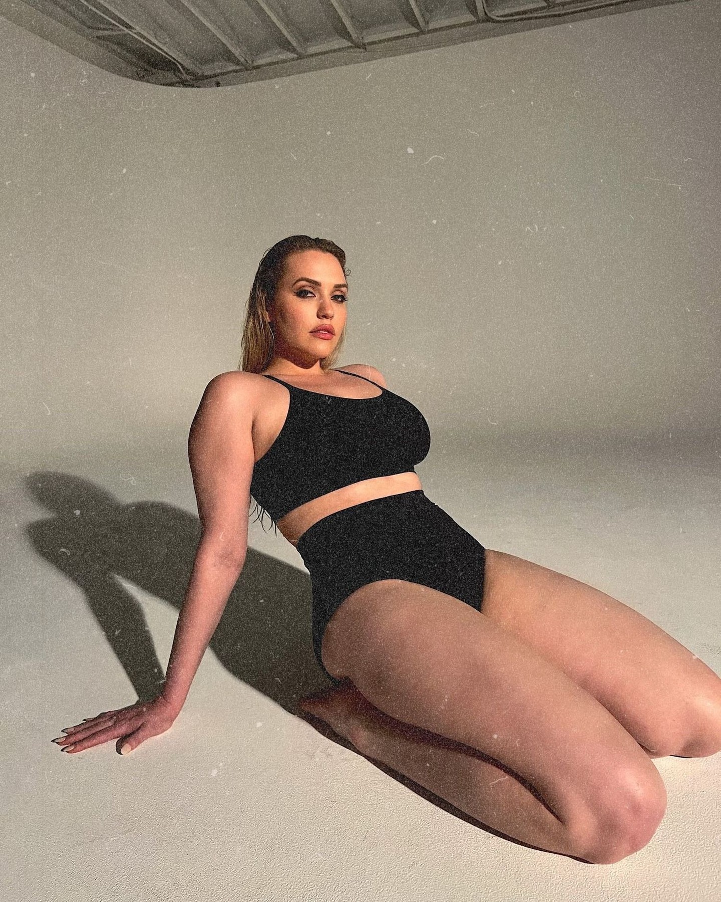 Go to the comment section. 💭