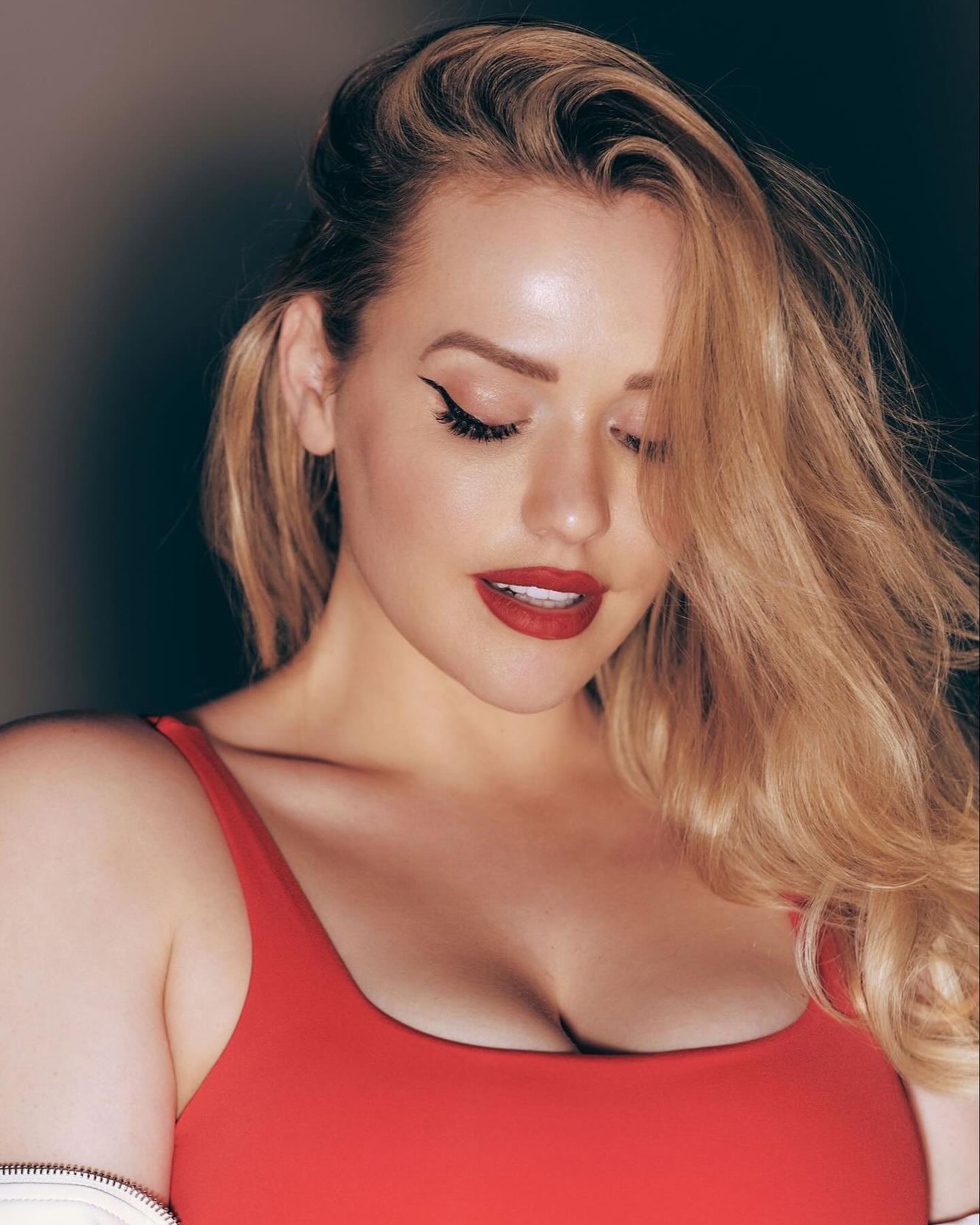 Lady in Red ❤️‍🔥