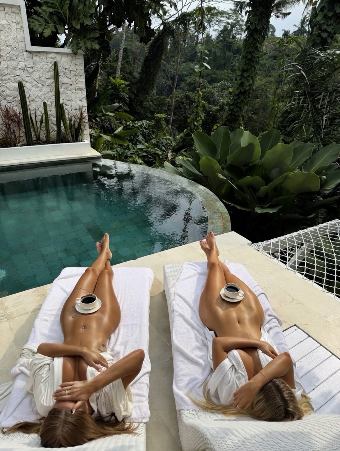 Nothing like a coffee to start your day ☕️