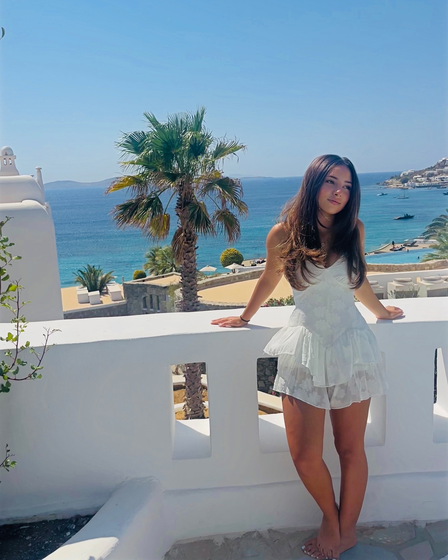 yes. pool. in. room. 🇬🇷🧿🪬