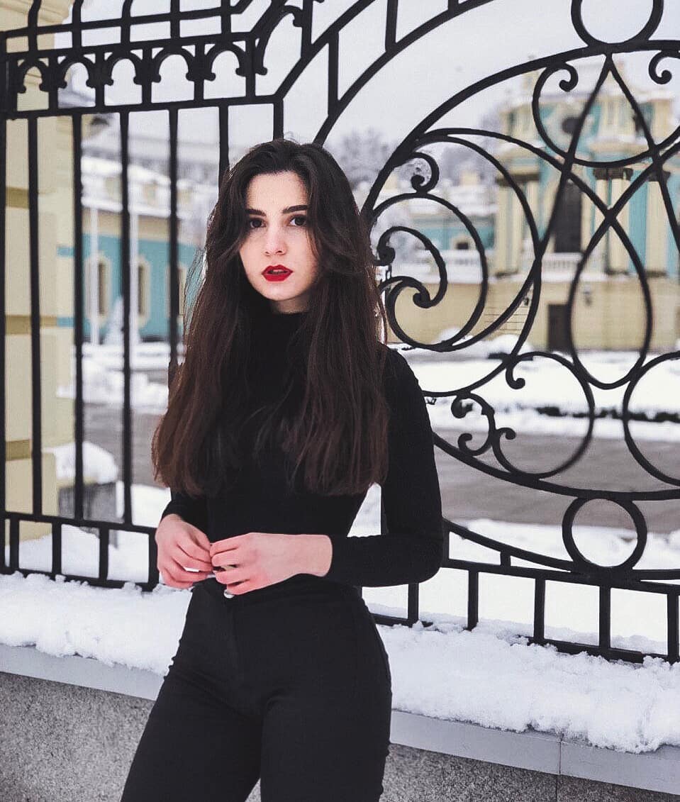 @zlata_sh заставила меня нормально вести инстаграм и регулярно постить фотографи