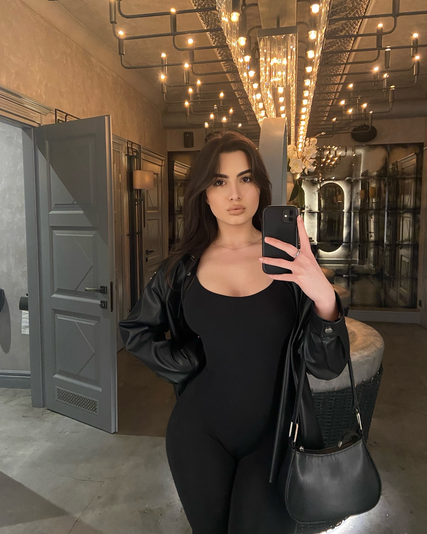 The queen of black 🖤